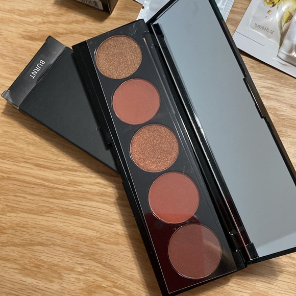 Lot of assorted cosmetics - Jentrey Kelley, Laritzy, Zuii, booda butter - Picture 4 of 9